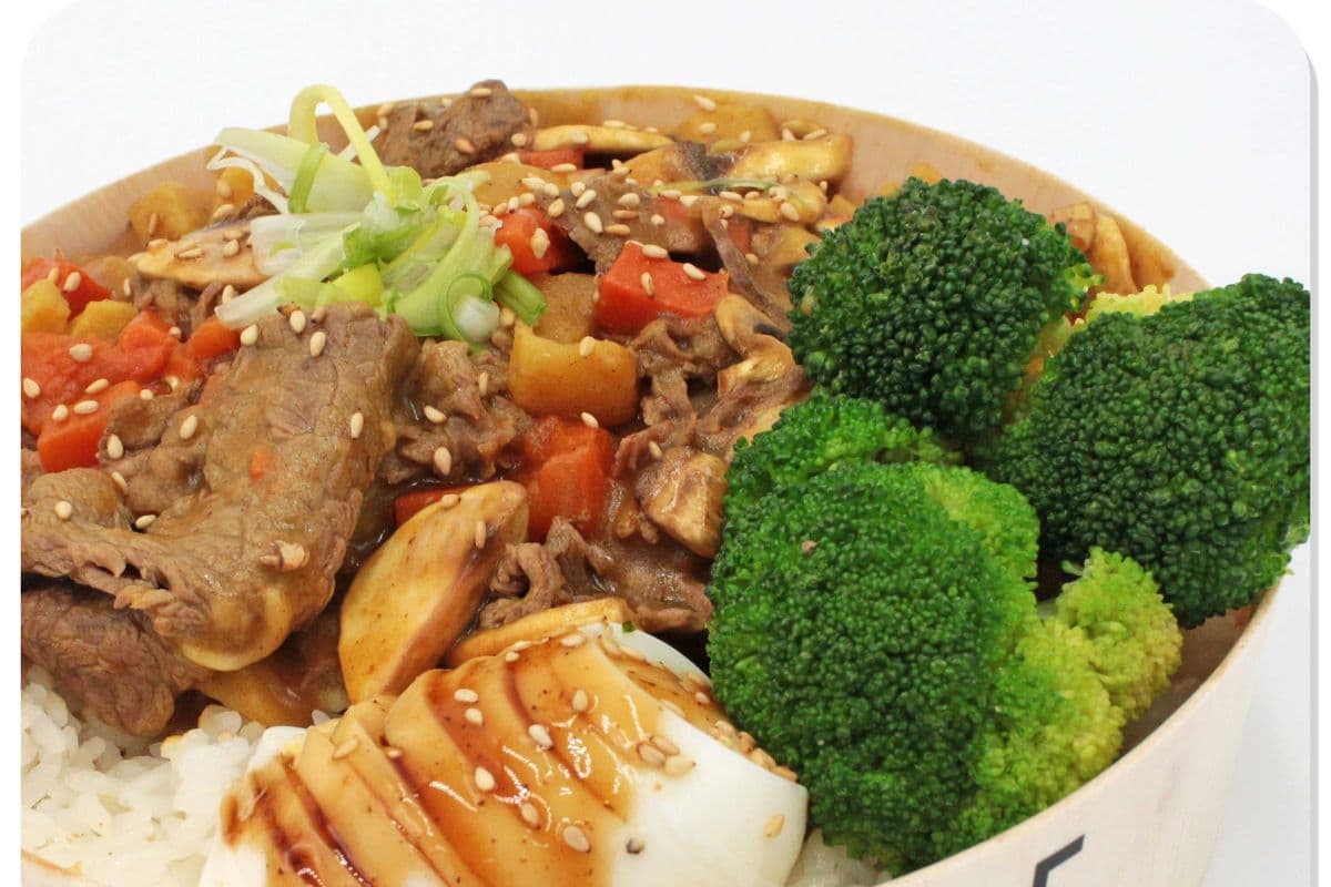 Curry Beef Rice 咖喱牛肉饭