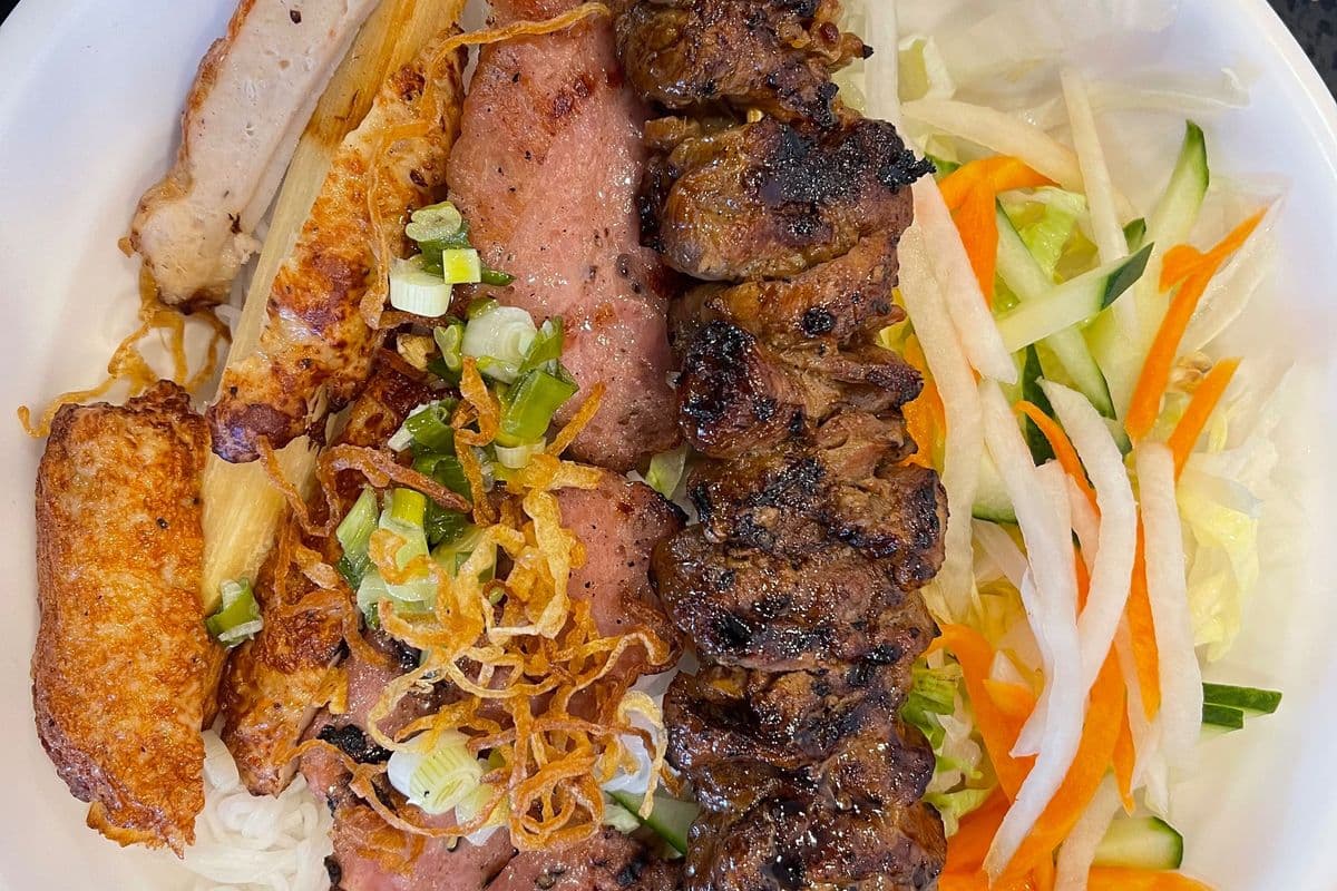 73. Grilled Pork, Prawn Sugarcane, Minced Pork with Vermicelli - Bún Thịt Nướng, Nem Nướng, Chạo Tôm