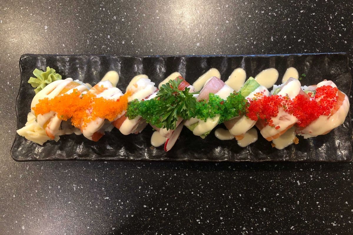 Mango Paradise Roll (8 pcs)