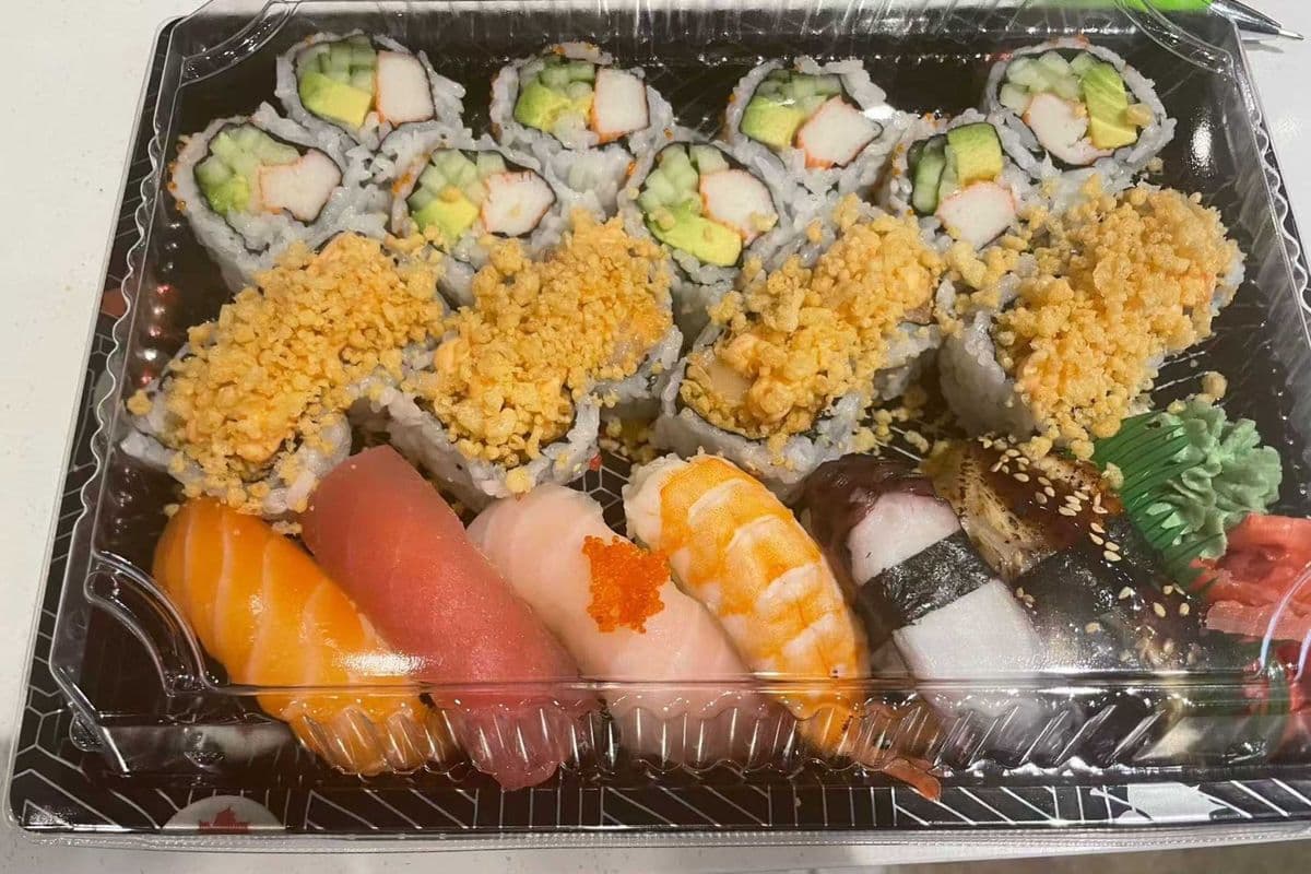 Sushi and Roll Combo (22 Pcs)
