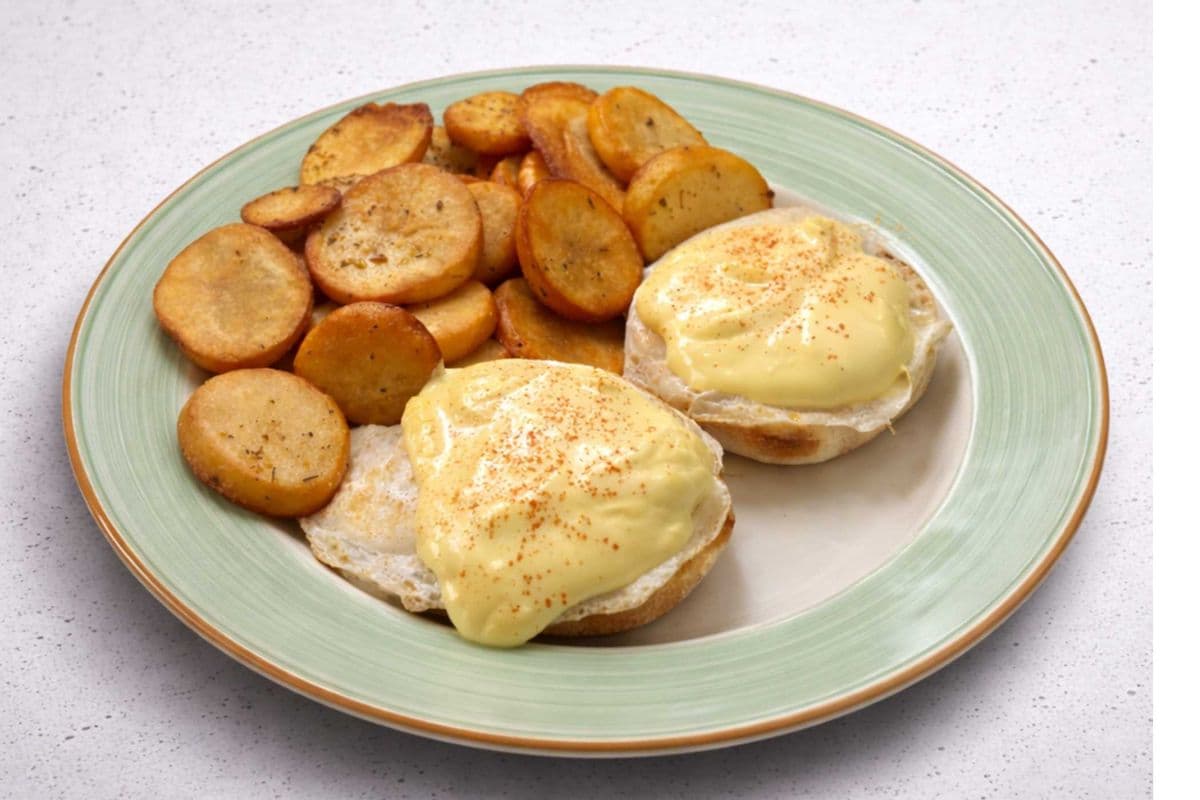 EGGS BENEDICT (no meat)