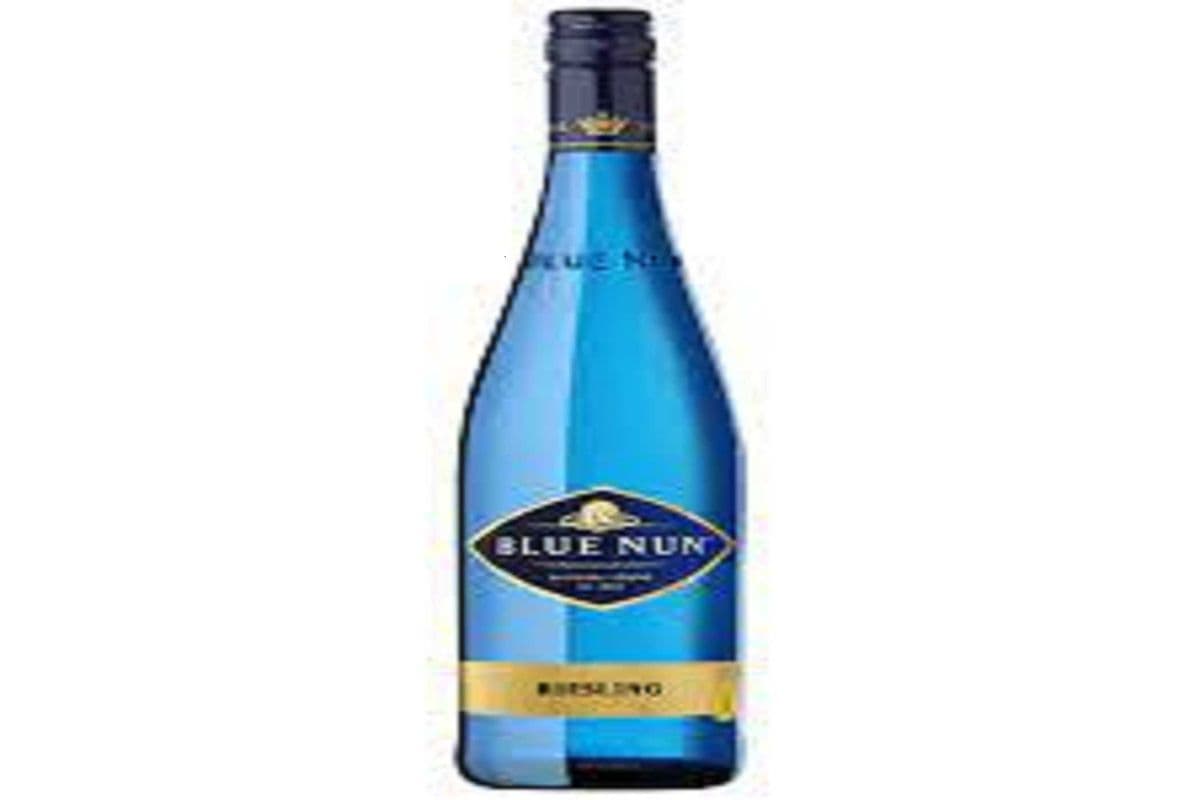Blue Nun Riesling (1 x 750 ml)