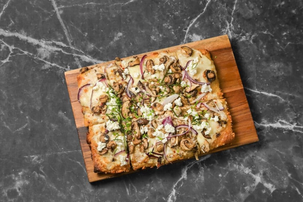 Funghi Bechamel Pizza (Vegetarian)