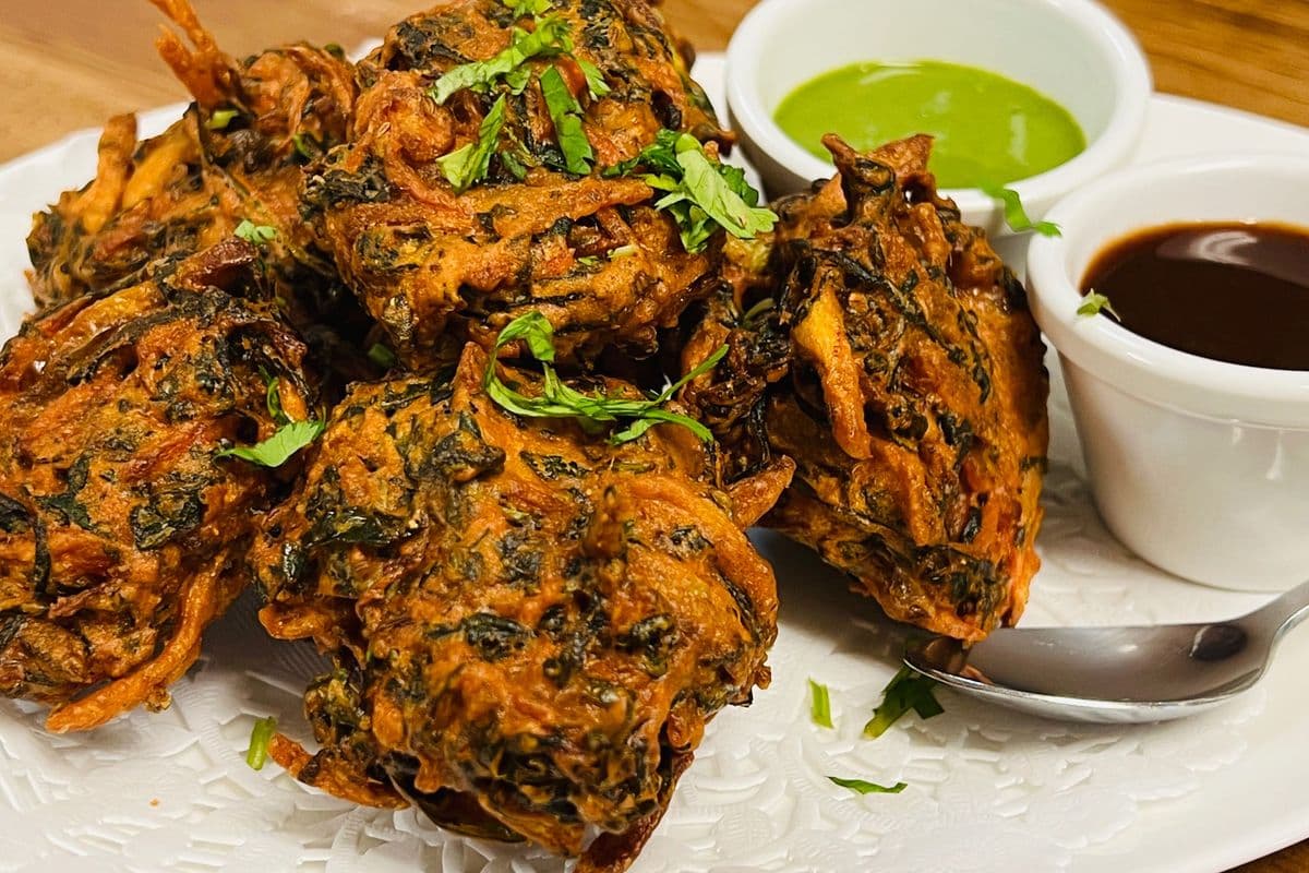 Vegetable Pakoras (8 pieces)