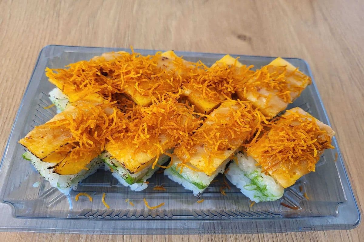 Tamago Aburi Press Sushi (8 pcs)