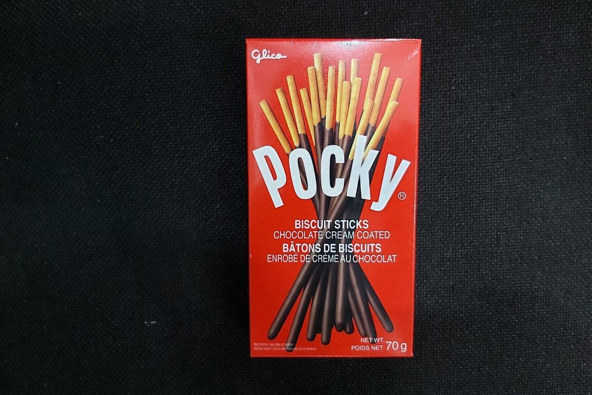 Pocky Chocolate Cream Coated Biscuit Sticks