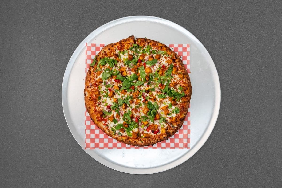Veggie Paneer Pizza (Curd Cheese)