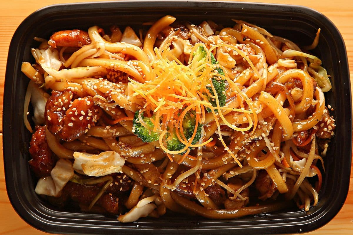 Chicken Yakiudon