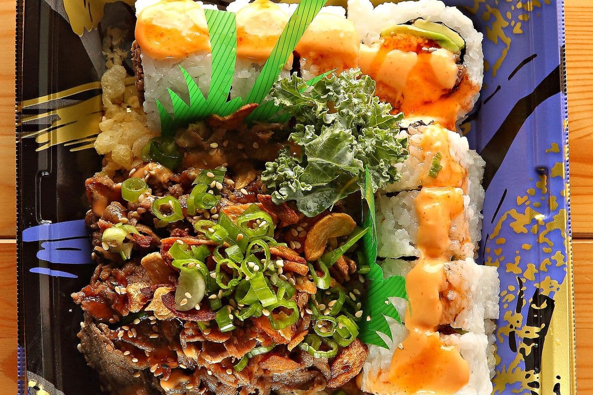 Cowboy Roll (8 pcs)