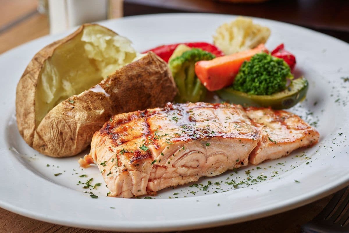 Char-Boiled Salmon Filet
