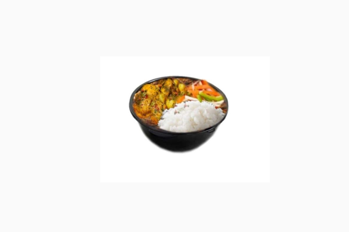 Curry Chicken with Rice and Steamed Vegetables
