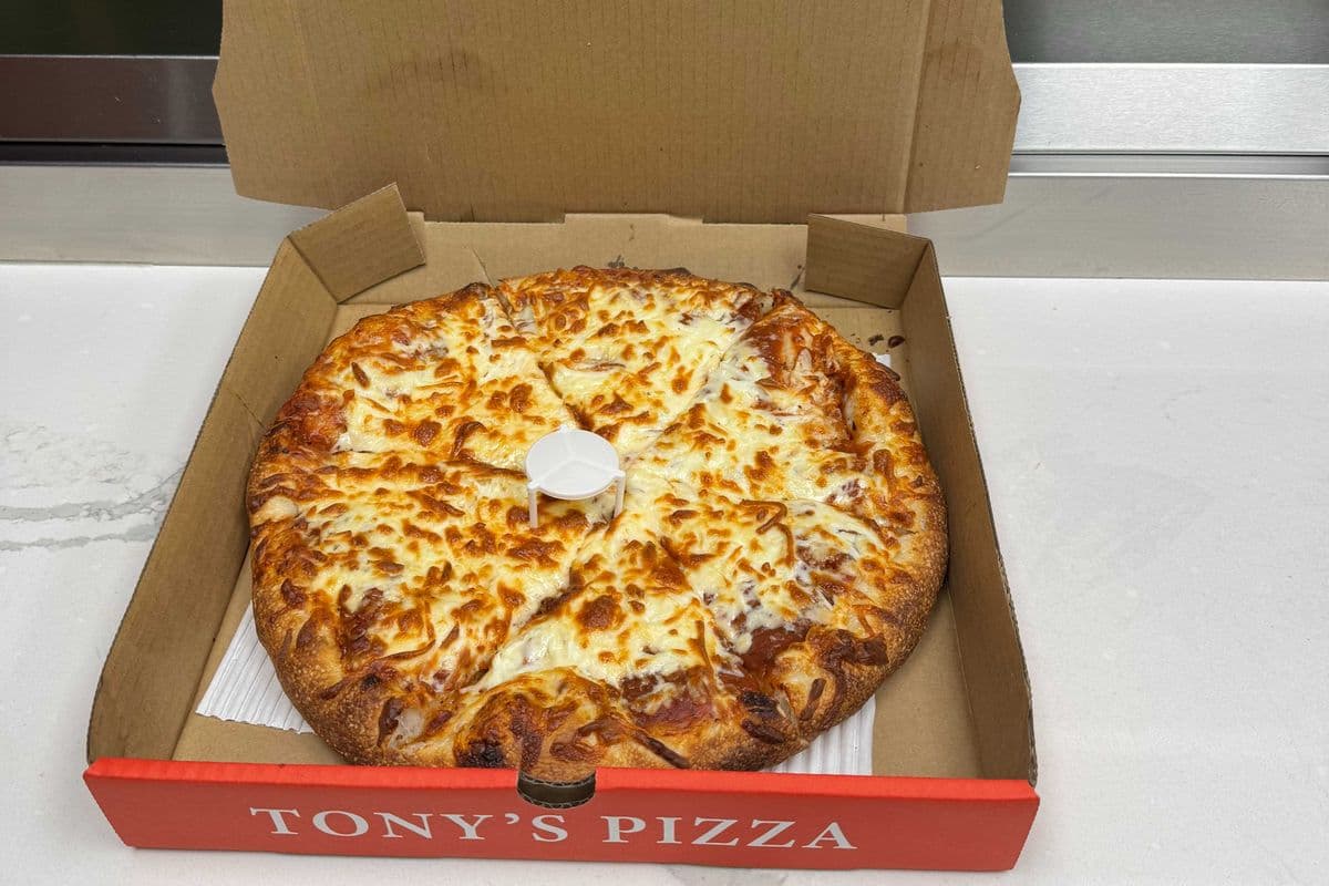12" Medium Four Cheese Pizza (New)