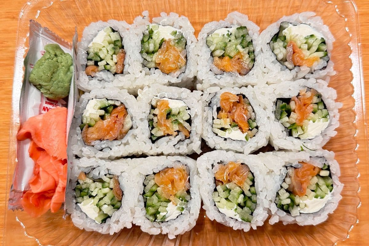 19. Philadelphia Roll (6 pcs)
