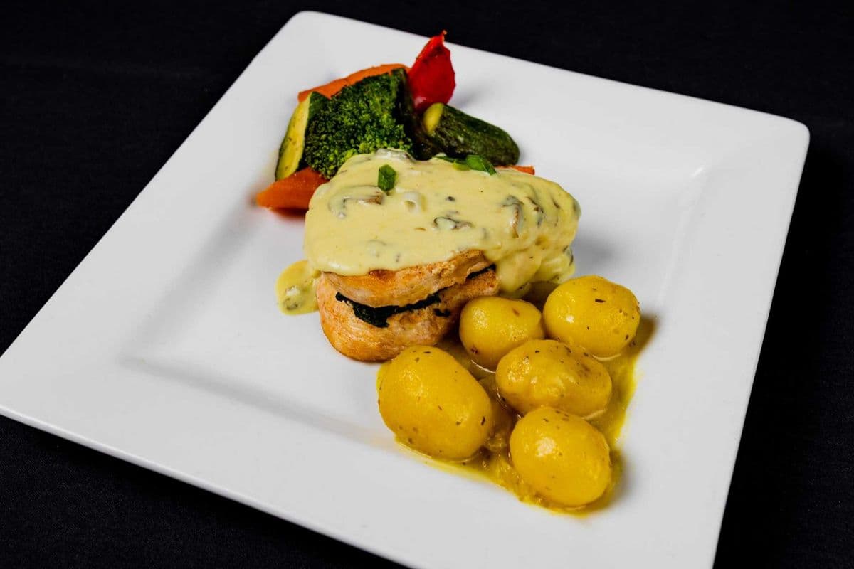 Creamy Mushroom Spinach Chicken Breast **halal**