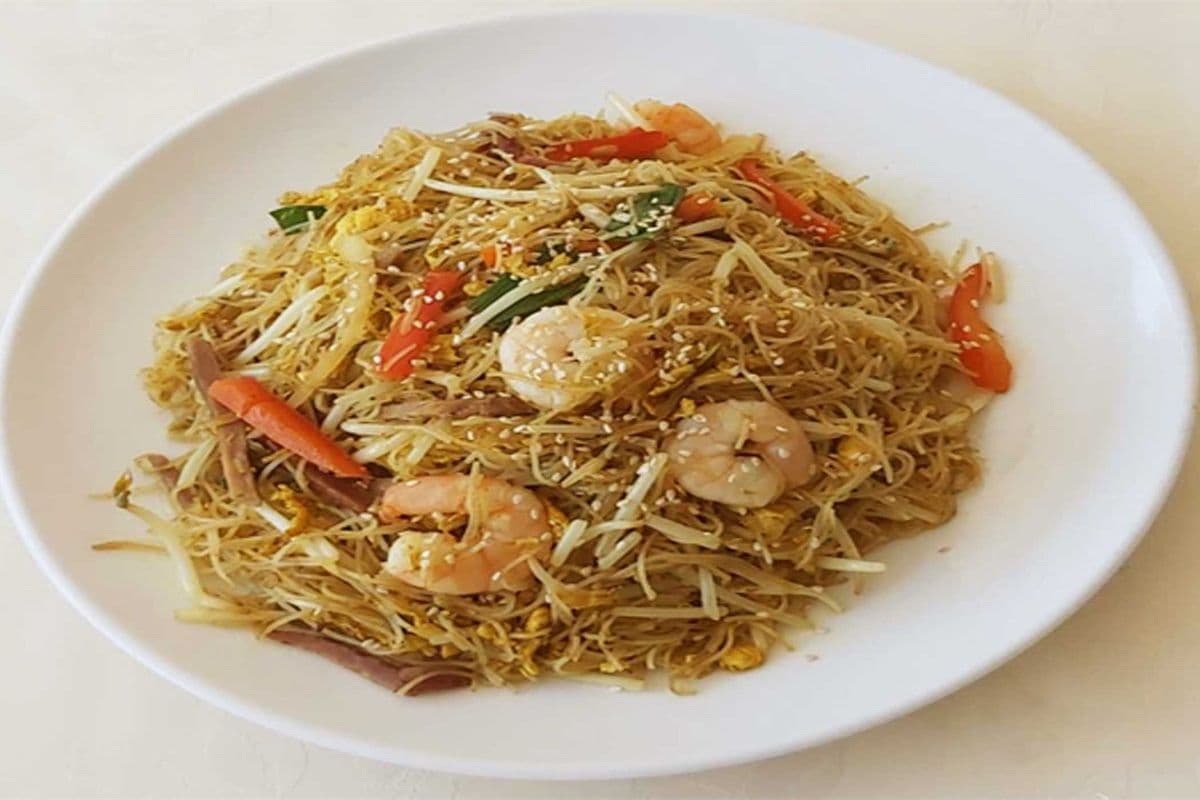96. Singapore Style Fried Vermicelli