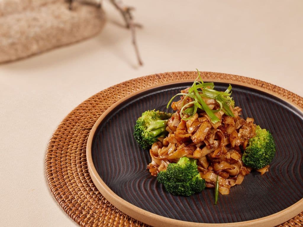 Pad See Ew with Chicken