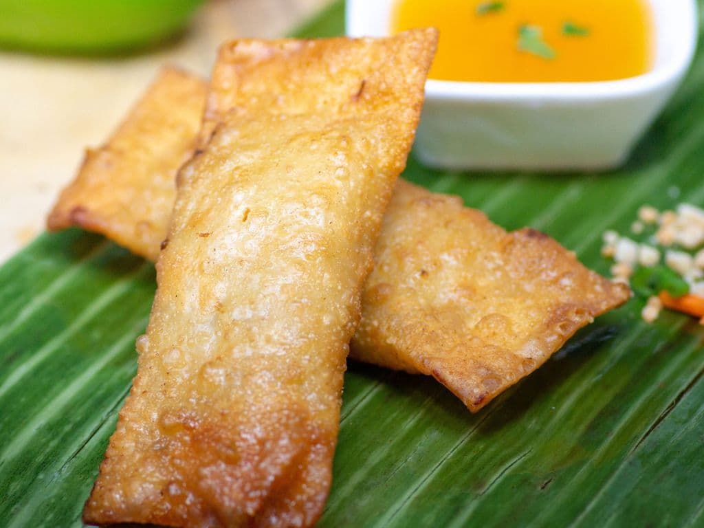 Egg rolls (2)