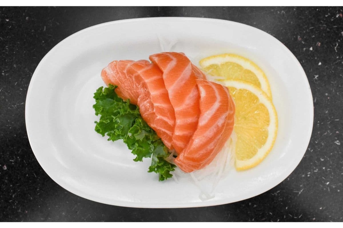 Sashimi Salmon (3 pcs)