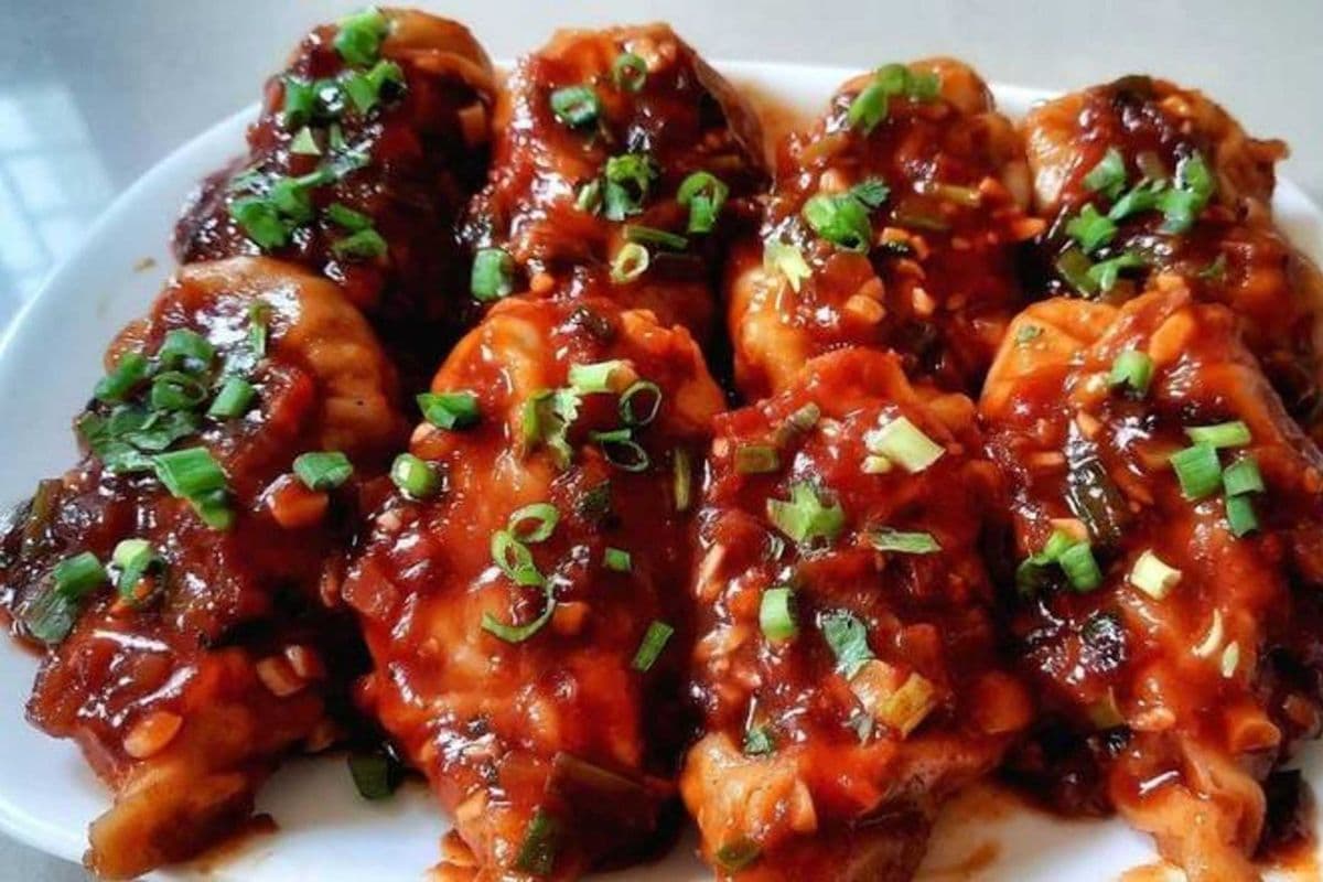 Chilli Garlic Momo's Veg