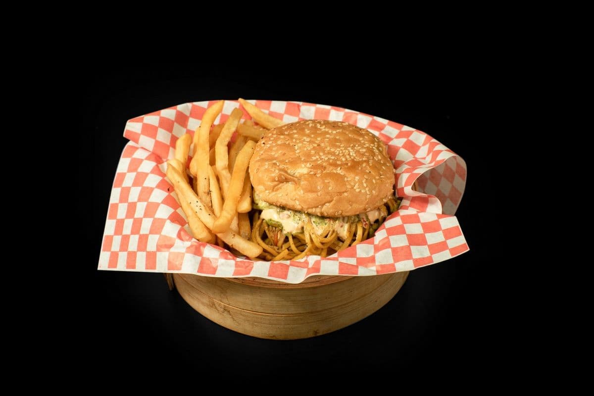 Road Side Veggie Noodle Burger