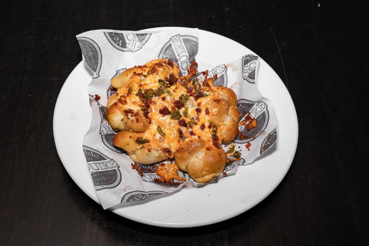 LOADED GARLIC KNOTS