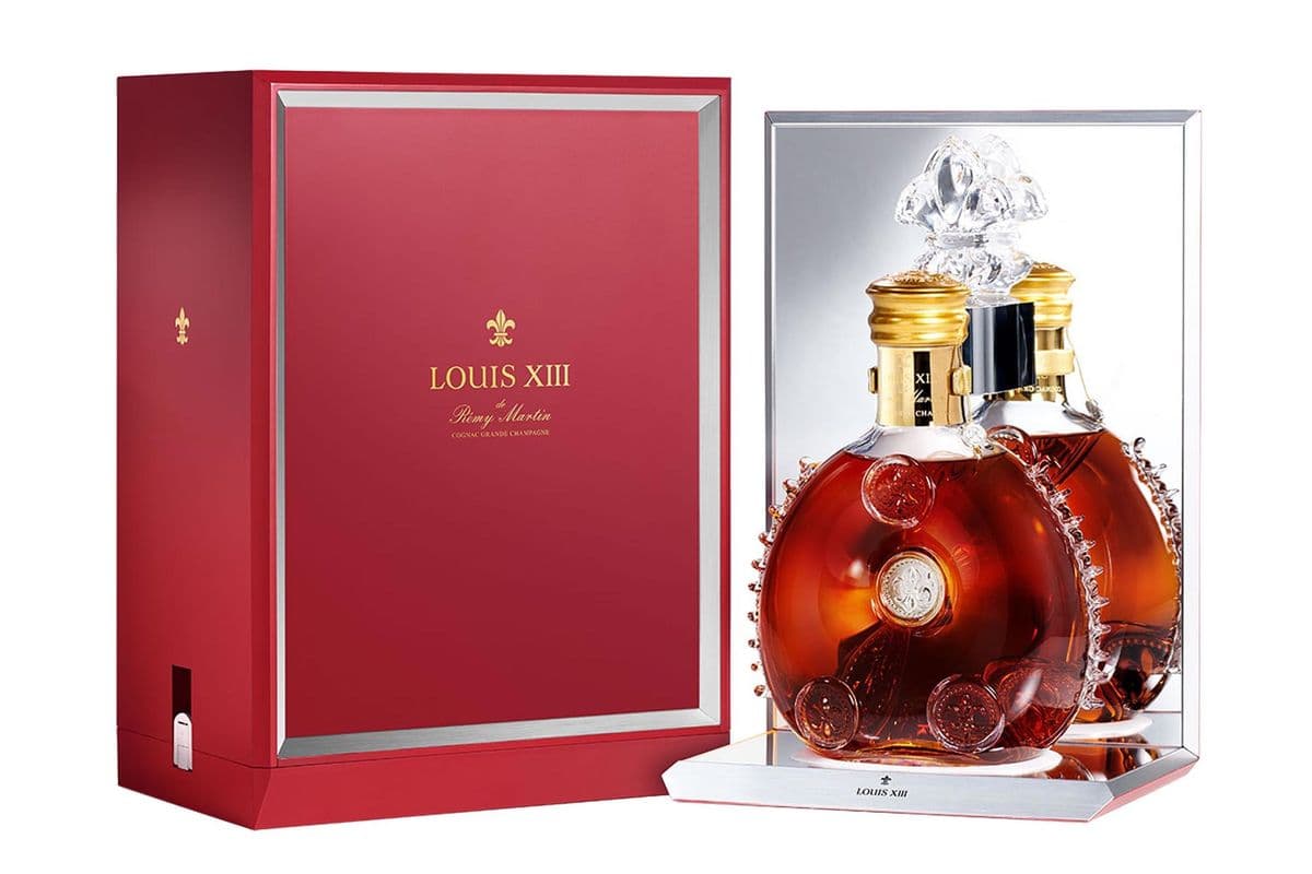 Rémy Martin Louis XIII Cognac (1 x 700mL Crystal Bottle)