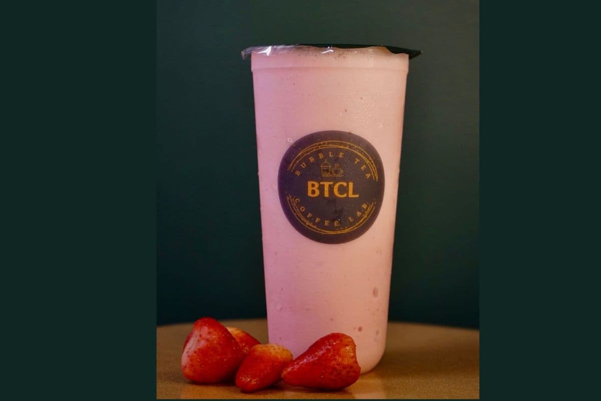 Strawberry Banana Snow with Black Boba