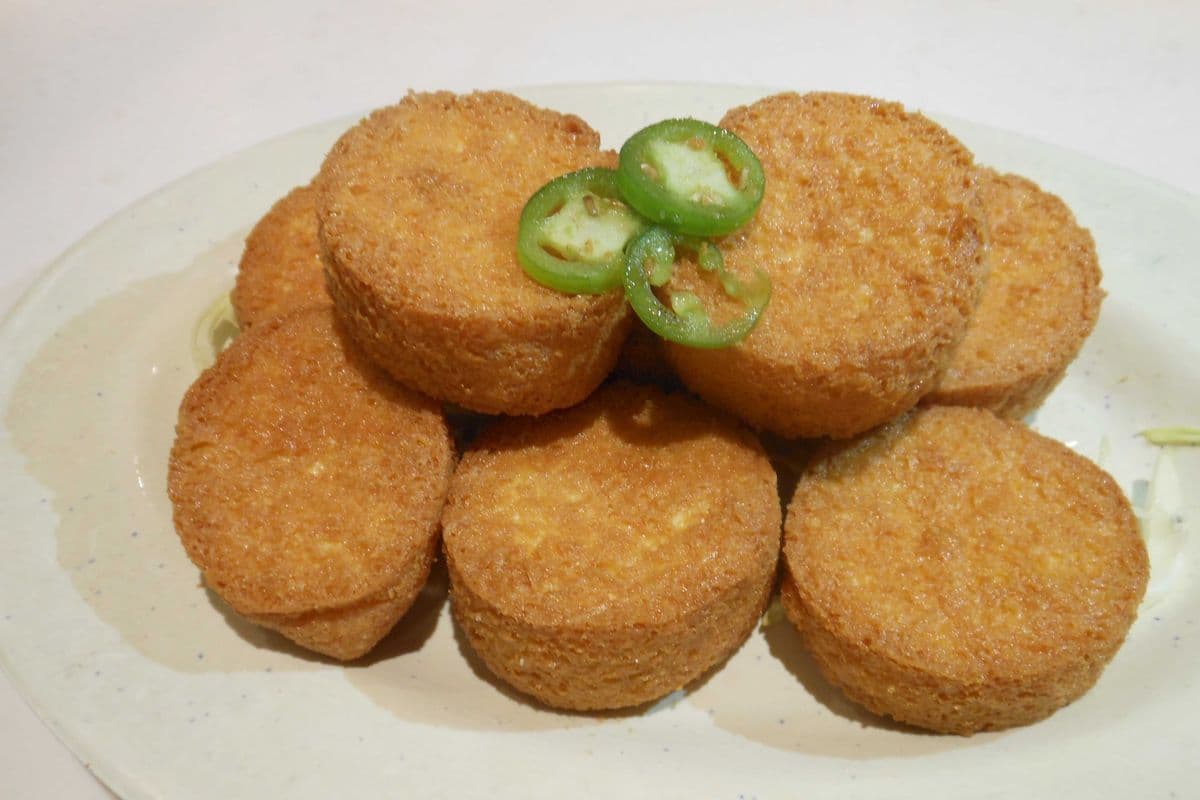 Deep-fried Egg Tofu with Spicy Rock Salt 椒鹽玉子豆腐