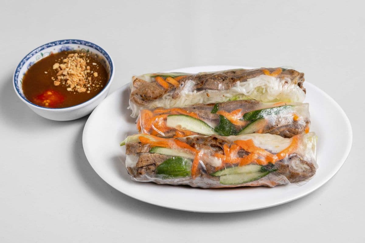 1B. Grilled Beef, Chicken, or Pork Salad Roll (3 pcs)