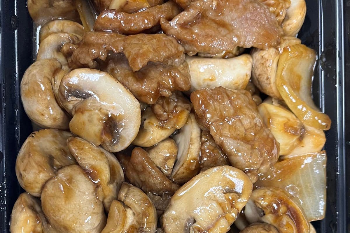 50. Beef with Mushroom