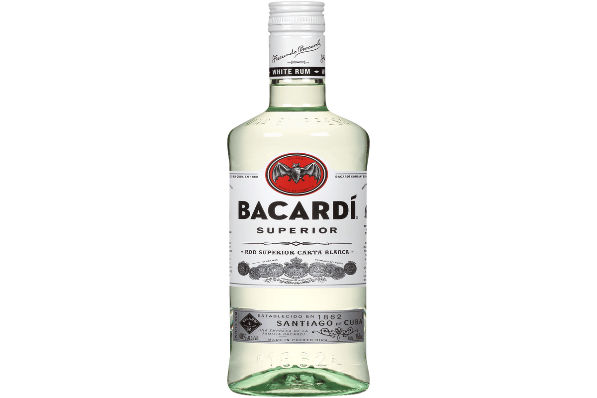 820593. Bacardi White (750 ml)