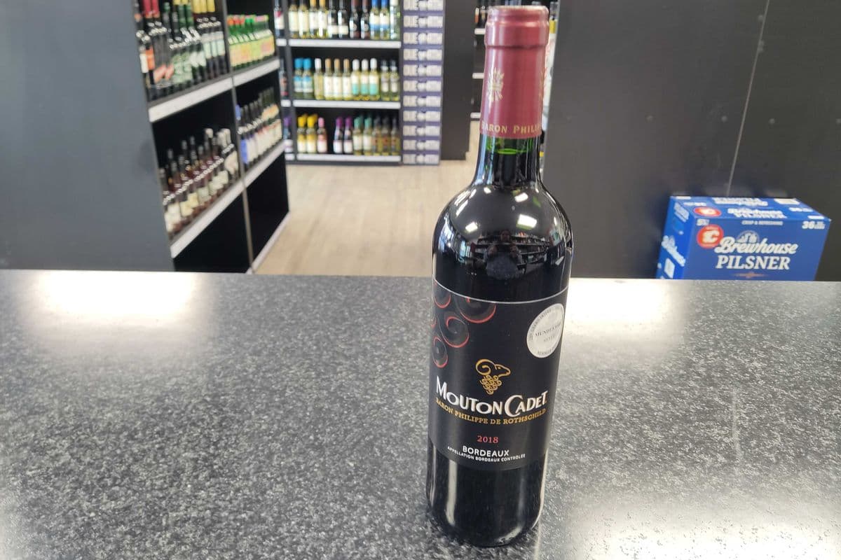 Mouton Cadet - Red Wine (1 x 750ml Bottle )