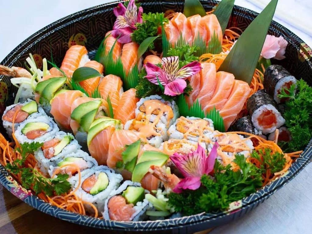 salmon lover party tray 42pcs