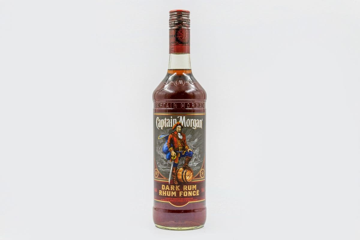 Captain Morgan Dark (1 x 750 ml)