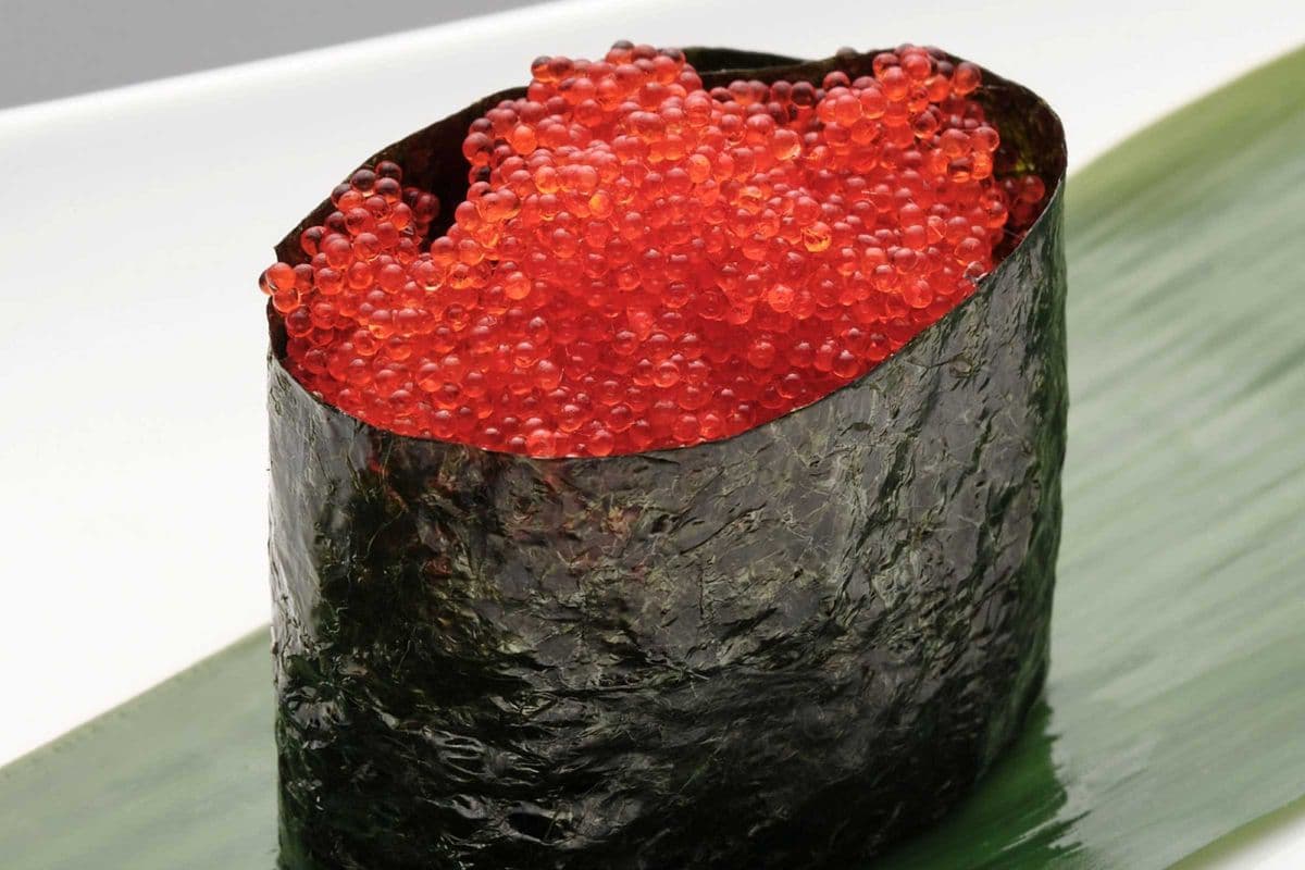 Tobiko Nigiri