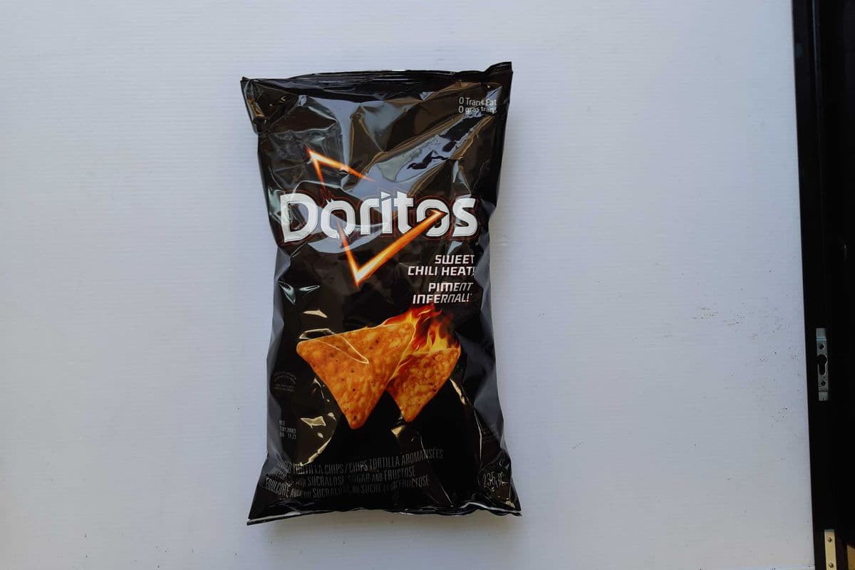 Doritos Sweet Chili Heat Tortilla Chips (235 g)