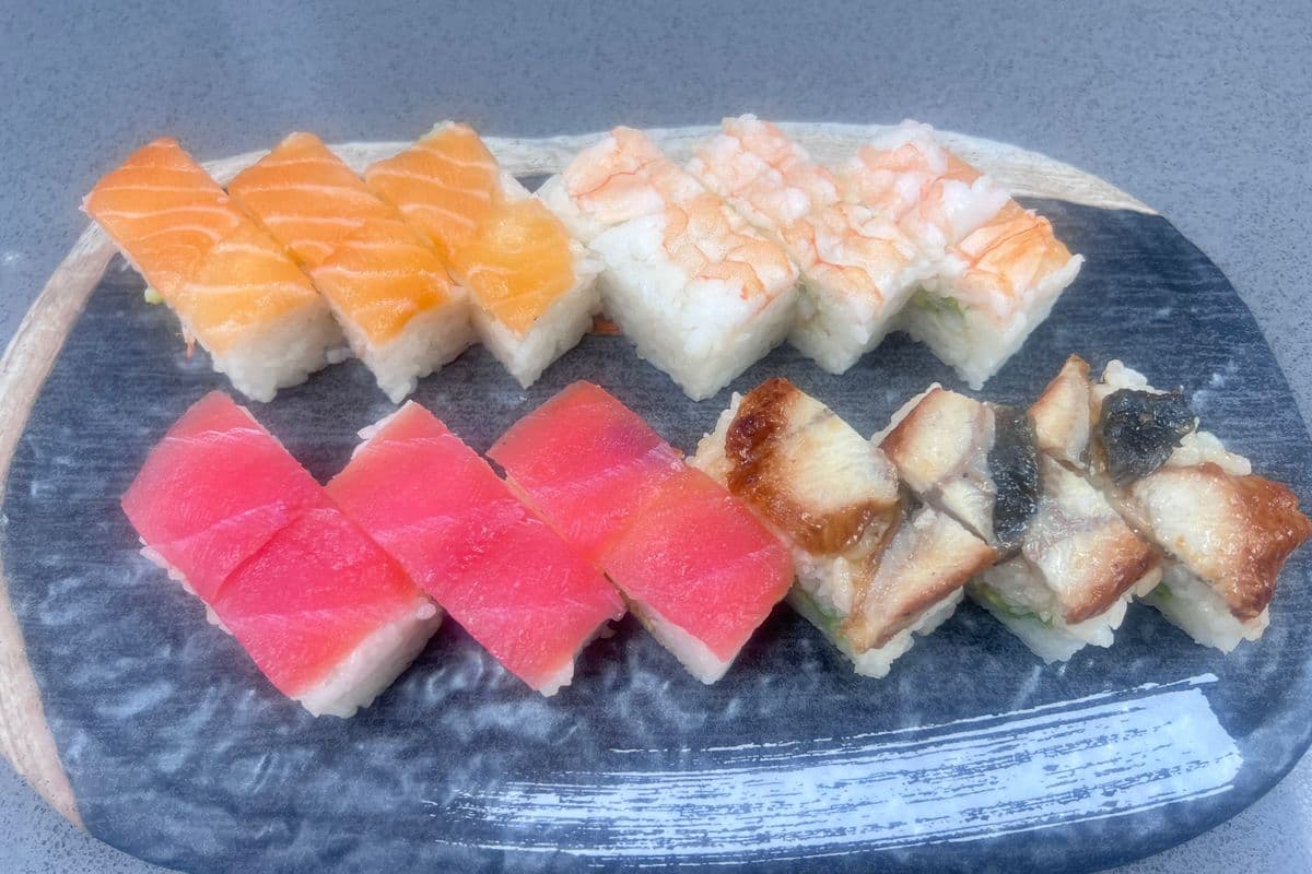 Pressed Sushi Combo (12 pcs)