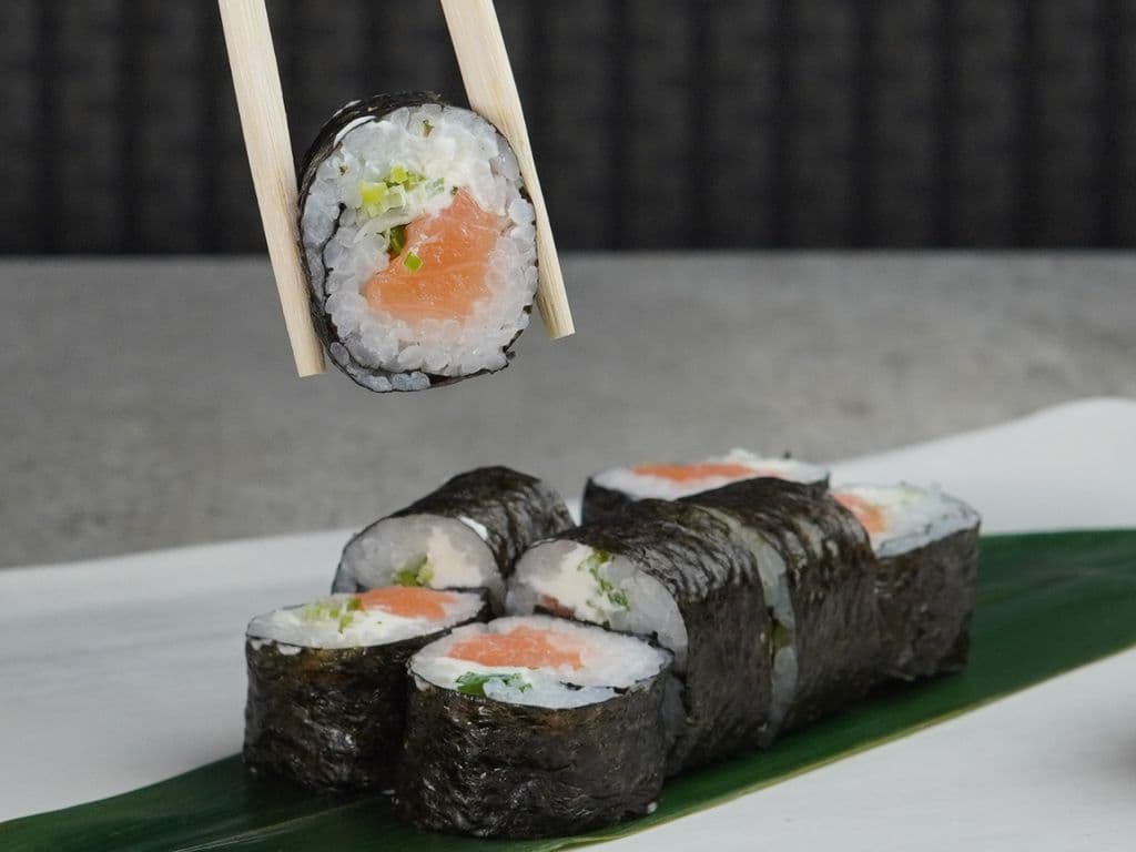 TOKYO ROLL