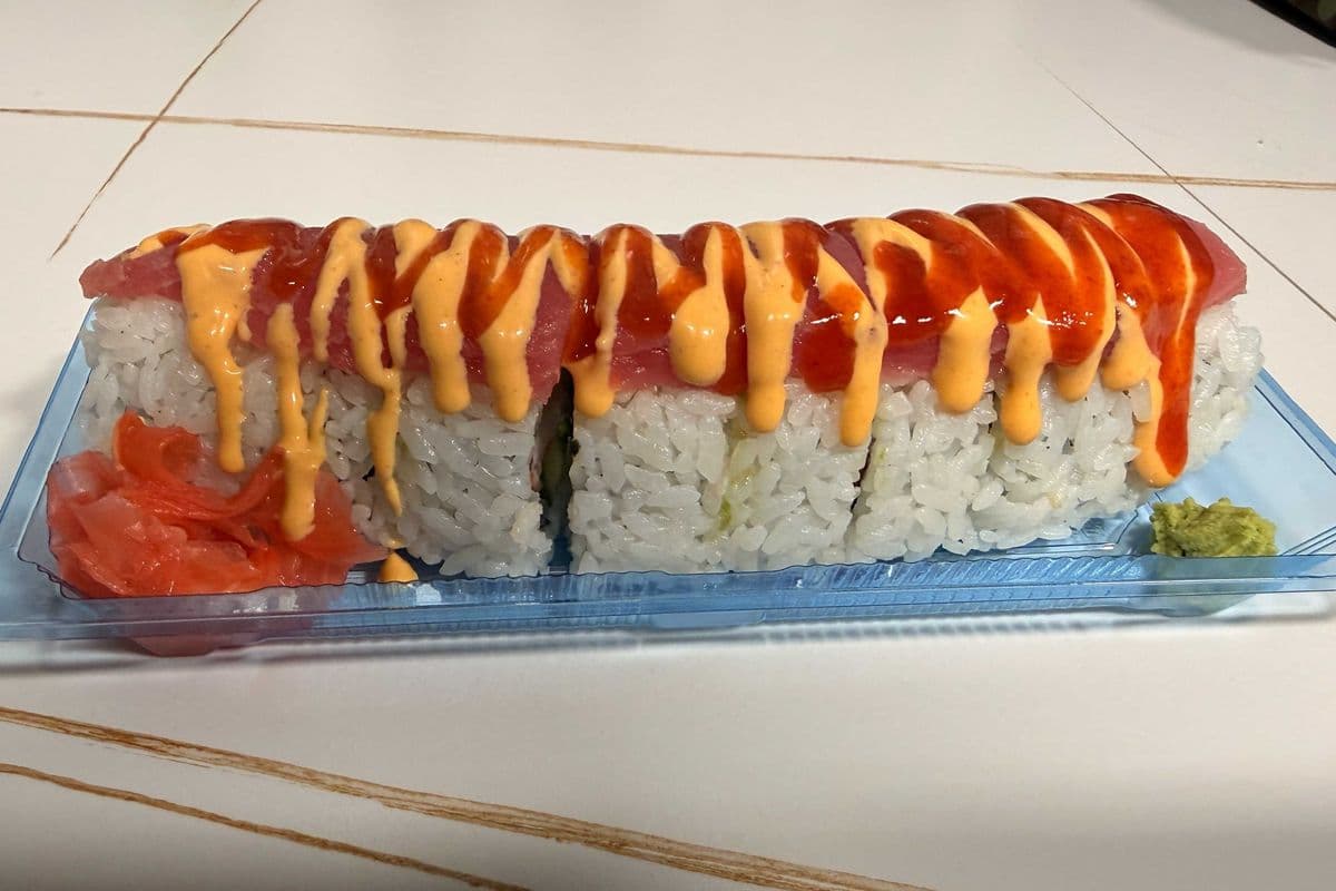 Spicy Tuna Uramaki (8pc)