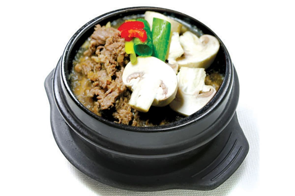 Bulgogi Busot Jijigae (Beef & Mushroom Stew) 불고기 버섯 찌개