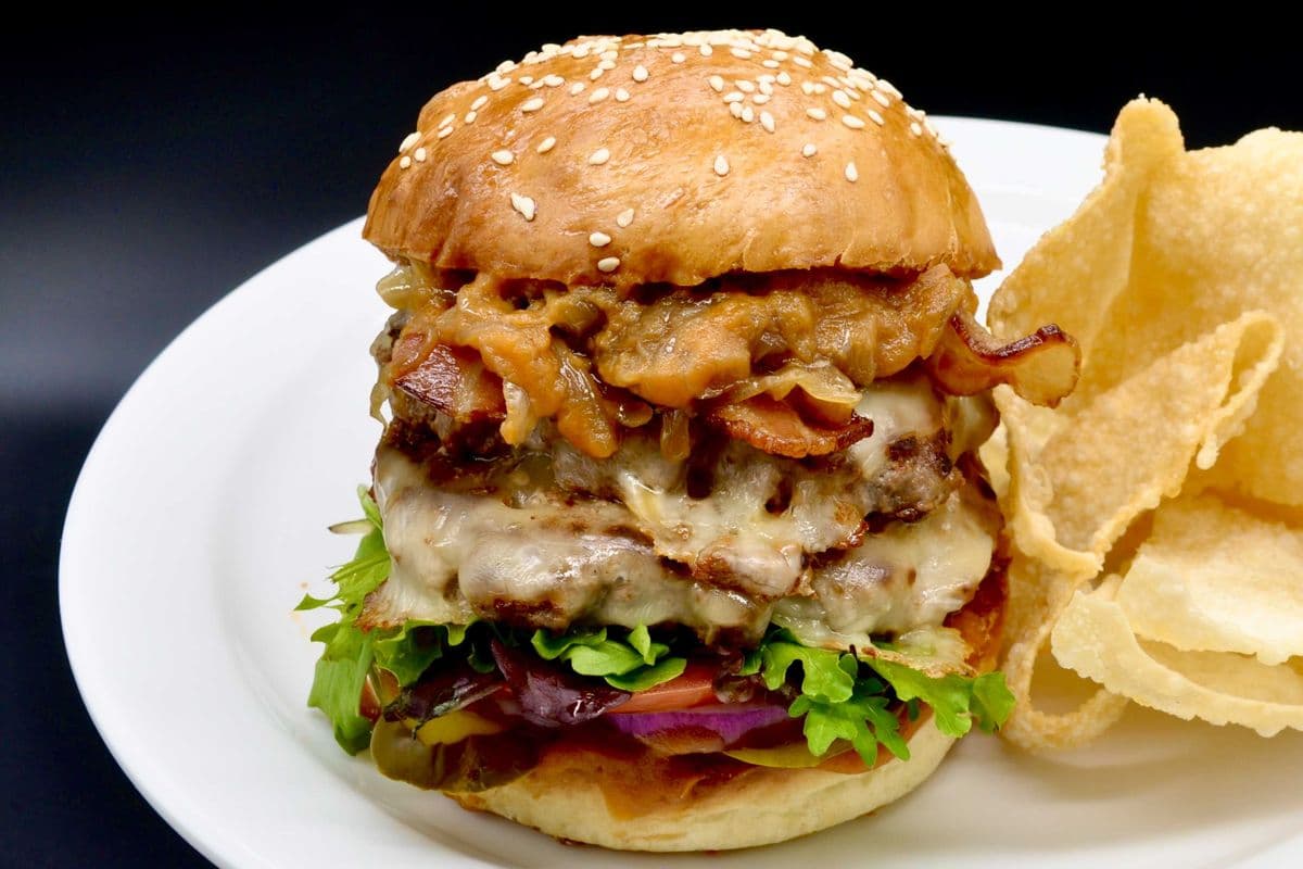 Lechonk Burger