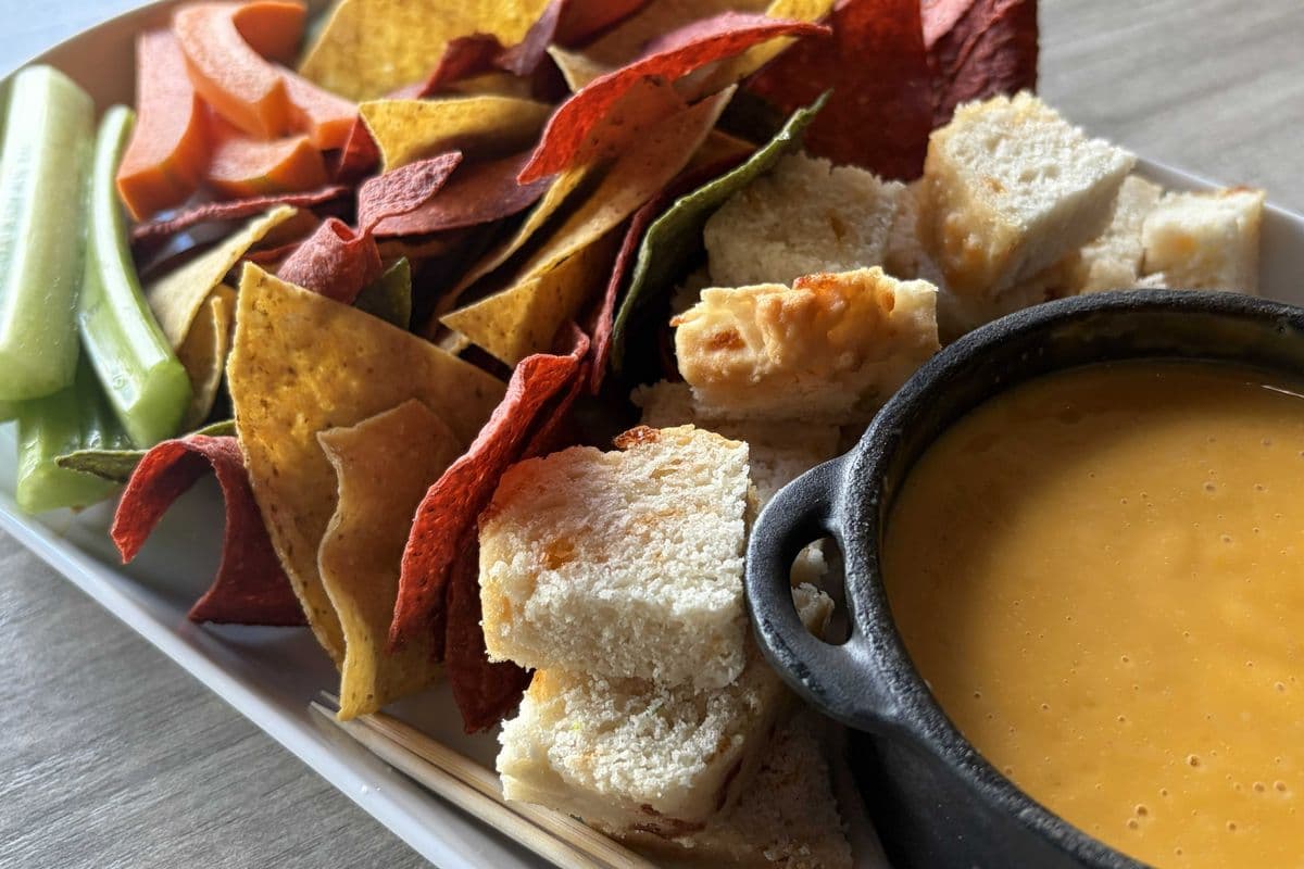 Puck'n Cheezy Fondue