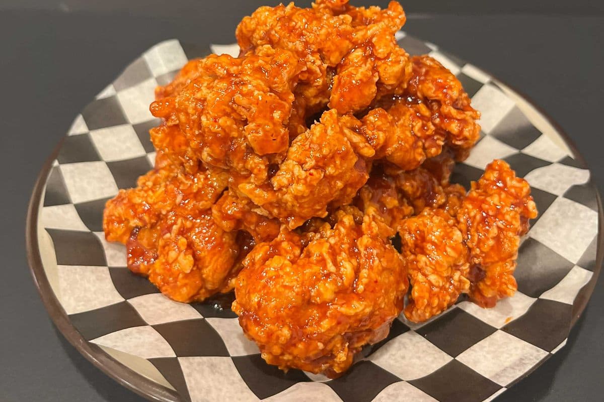10. Snow and Garlic Spicy Chicken(contain peanut sauce)