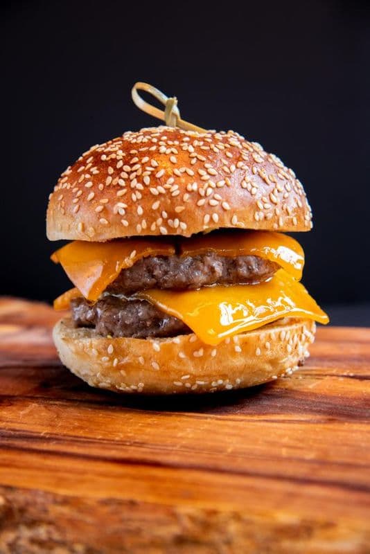 Double SMASH Burger (560 Cals)