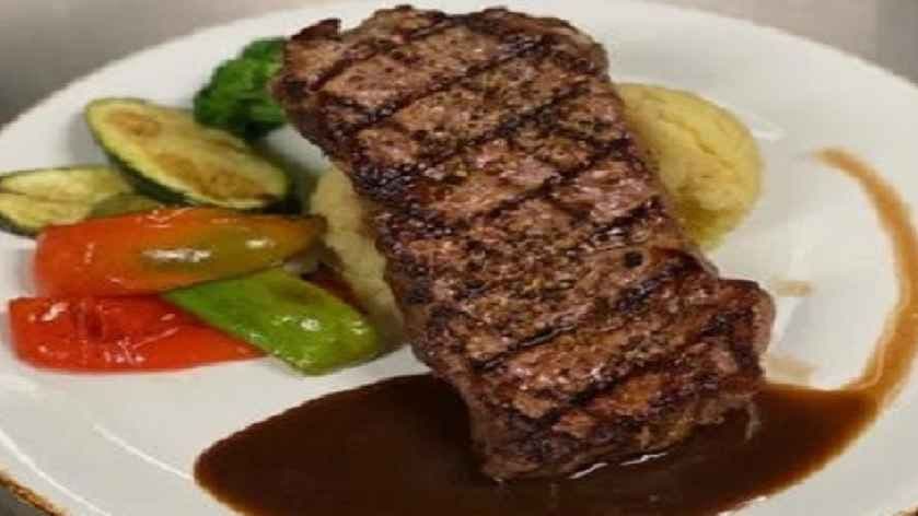 Grilled Striploin & Frites