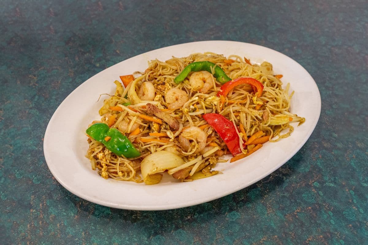 49. Singapore Vermicelli Stir-Fried With Eggs, Pork, Shrimps and Vegetables