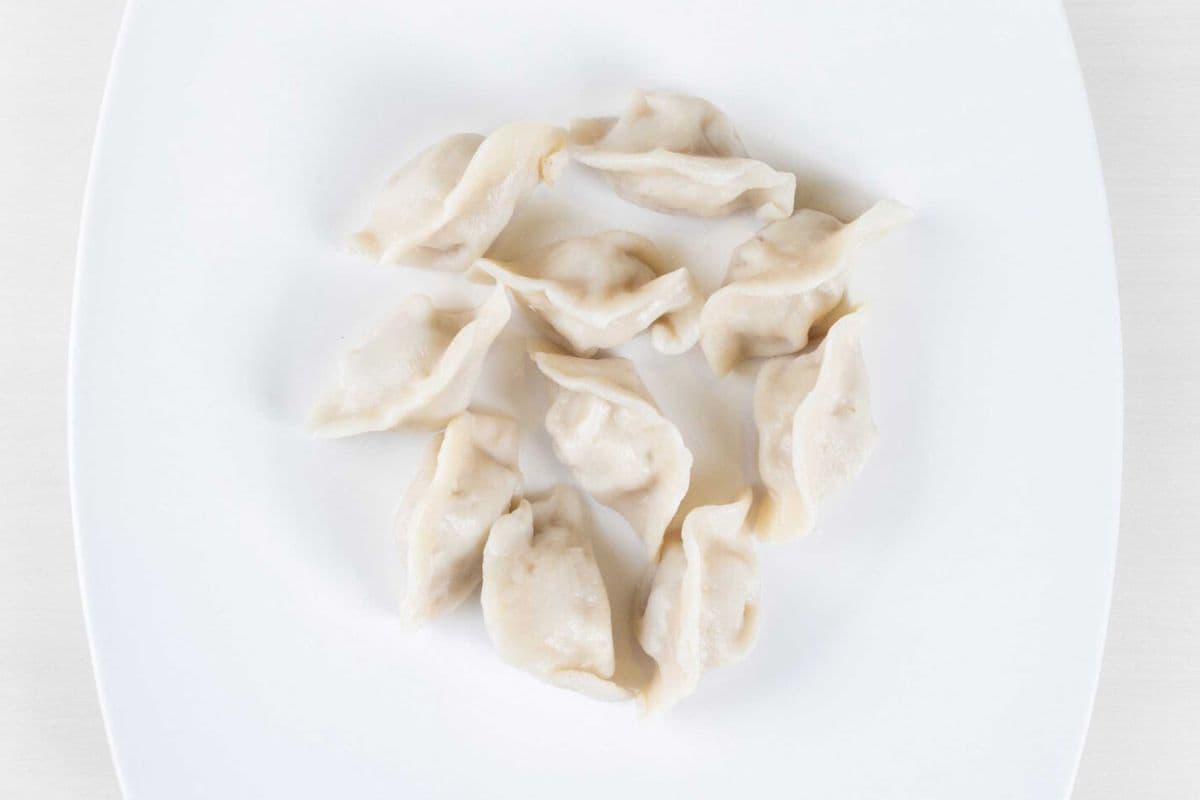 Steamed Dumplings 水煮猪肉饺子 (10 pcs)