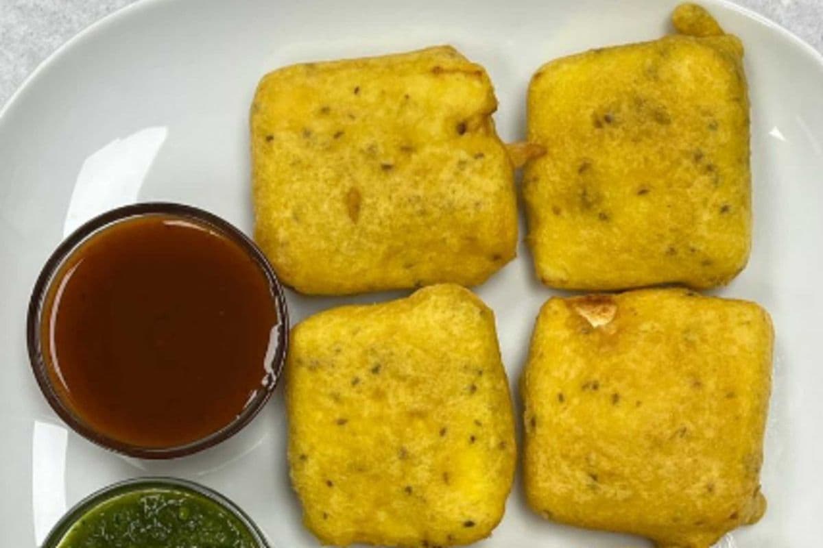Bread Pakoda (2 pcs)