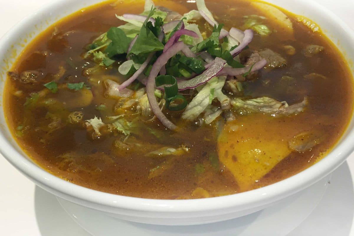 E5. Hue Beef with Rice Noodle Soup