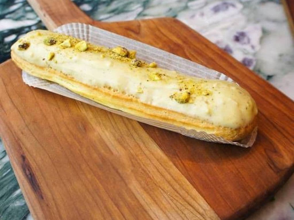 Pistachio Eclair